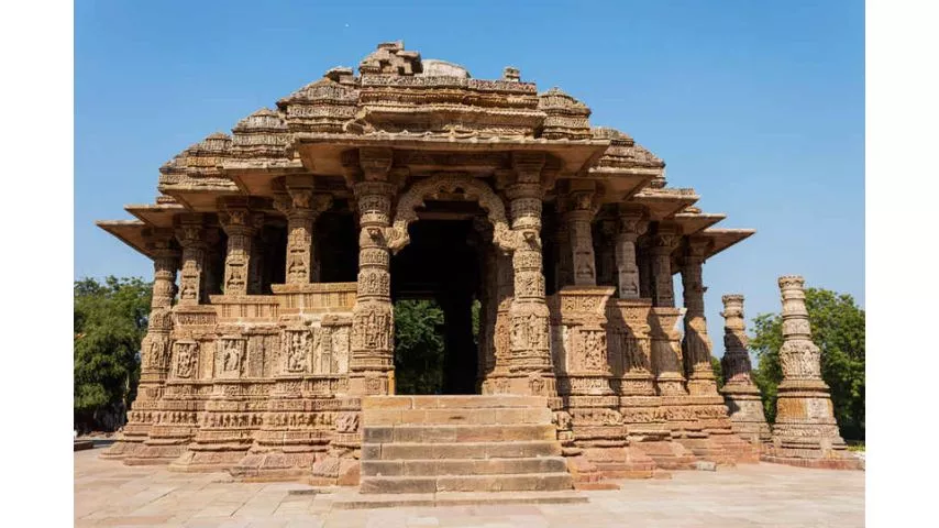 મોઢેરા સૂર્ય મંદિરના ઇતિહાસ ની સંપૂર્ણ માહિતી । Complete information on the history of Modhera Sun Temple